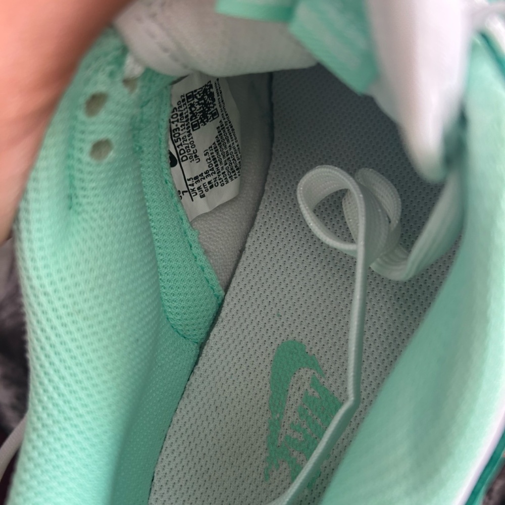 Nike Dunk Low "Green Glow" Sz 7 - Picture 3 of 6